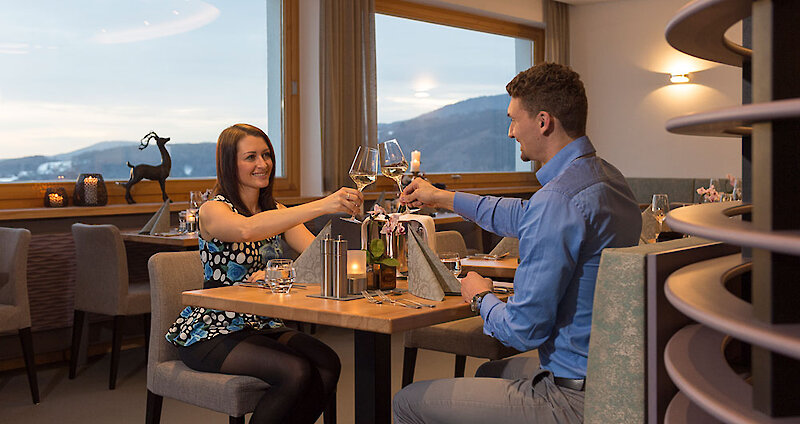 Restaurant mit herrlicher Aussicht im Hotel Bayern